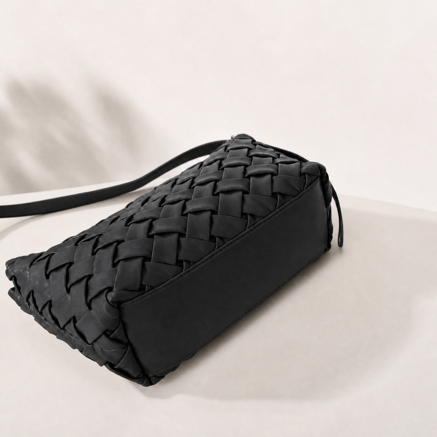 Handmade PU Braided Woven Shoulder Bag