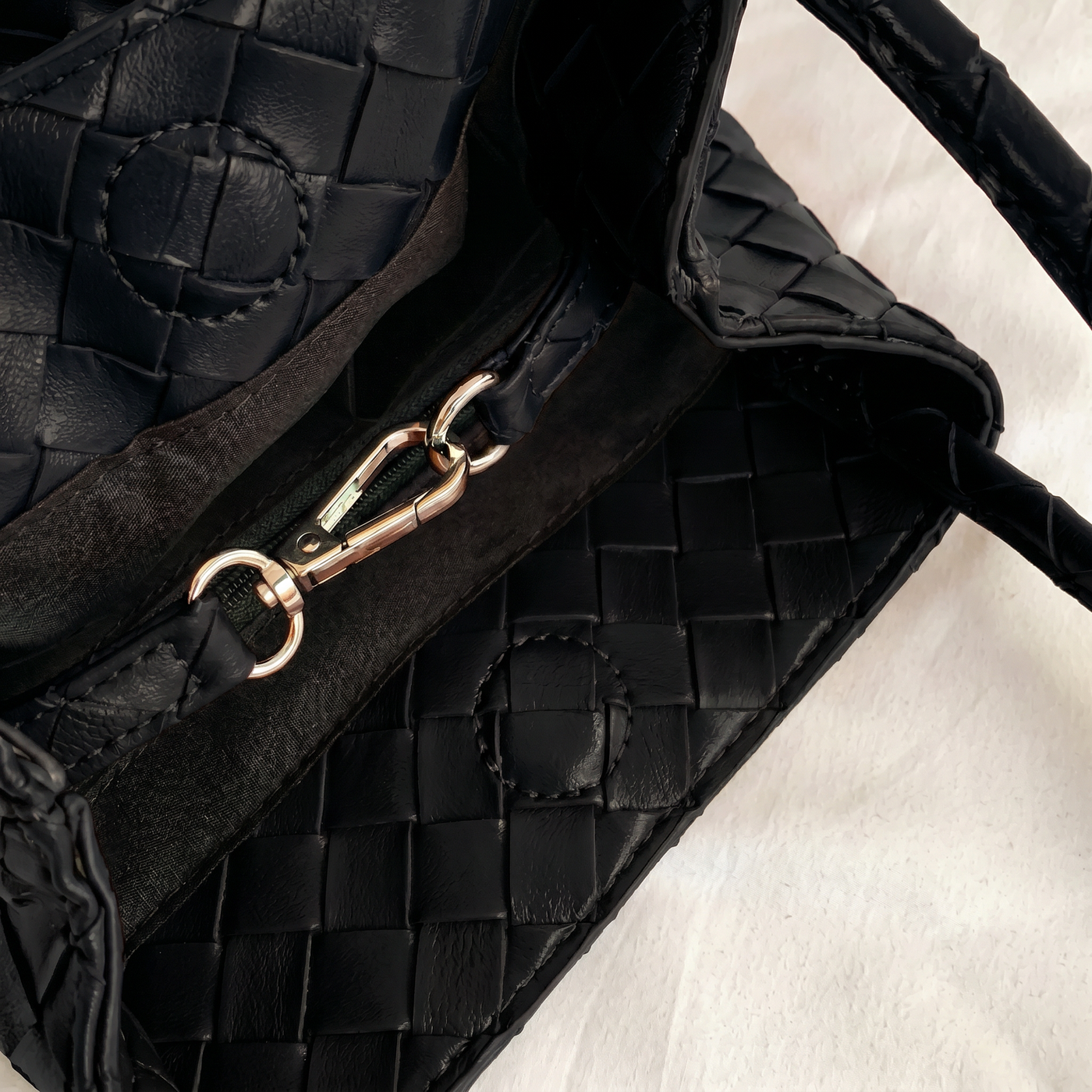 Rhea Woven Bucket Shoulder Bag