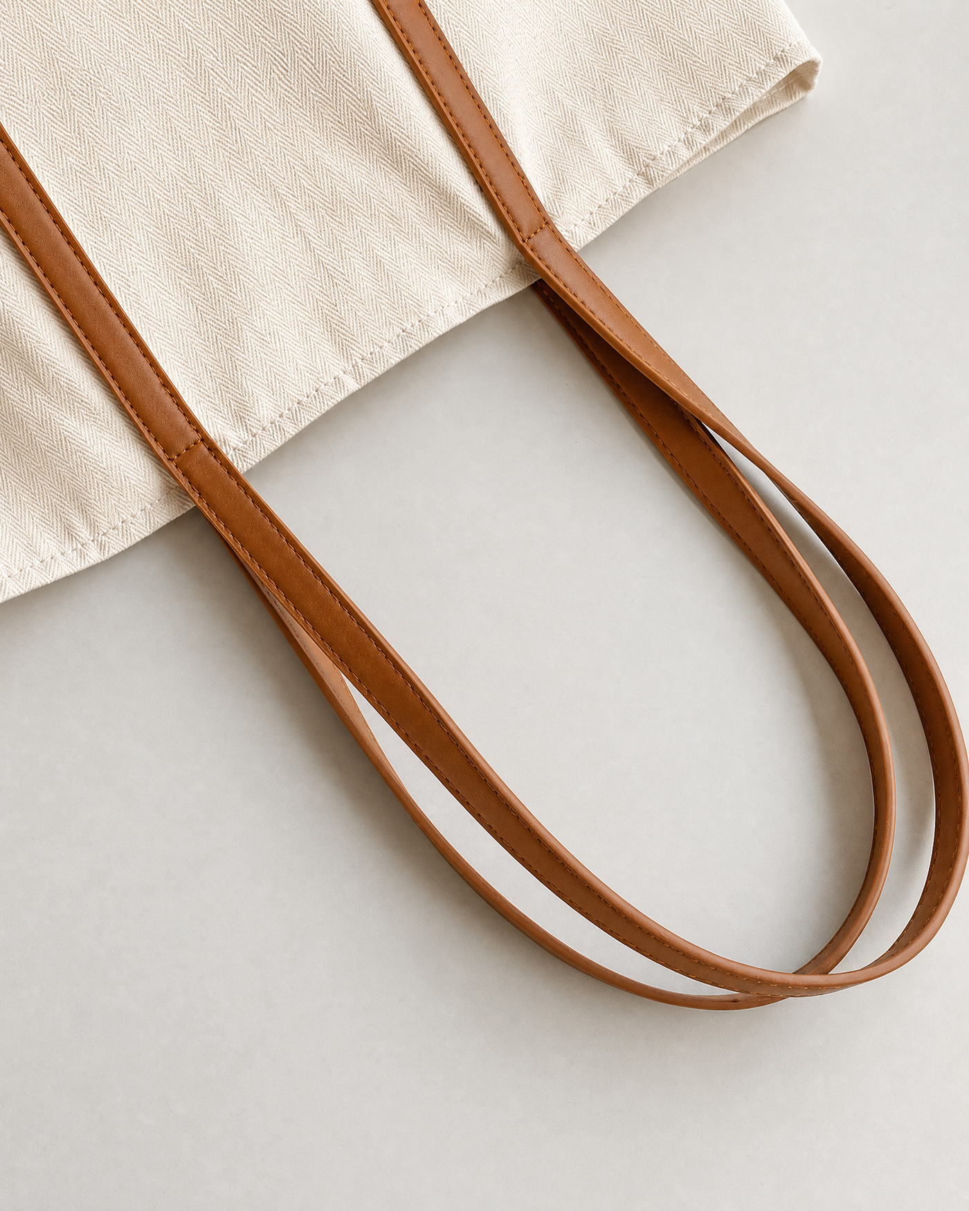 Large Canvas Shoulder Tote Bag – Lightweight Everyday Handbag with Magnetic Buckle